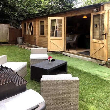Cosy Garden Log Cabin Salisbury Esterno foto